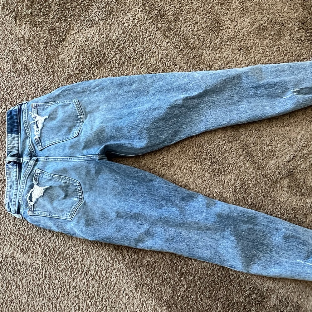 Abercrombie curve love mom Jean distressed